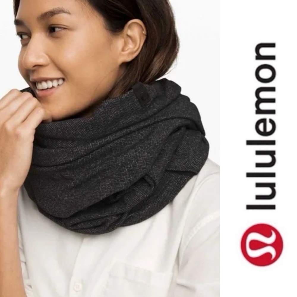 Lululemon Infinity Scarf